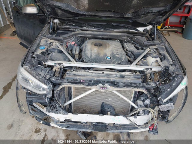 BMW X3 M40i 2018 5UXTS3C52J0Z00852 Image 9