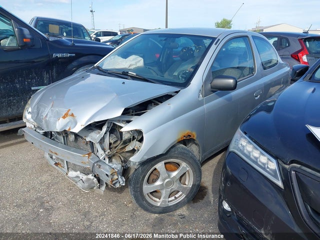2001 Toyota Echo მანქანა იყიდება აუქციონზე, vin: JTDAT123910132829, აუქციონის ნომერი: 20241846