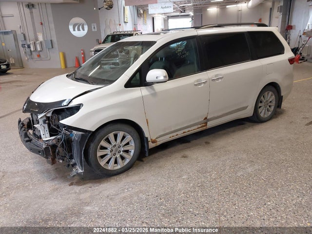 Aukcja sprzedaży 2015 Toyota Sienna Limited V6, vin: 5TDYK3DC3FS531606, numer aukcji: 20241882