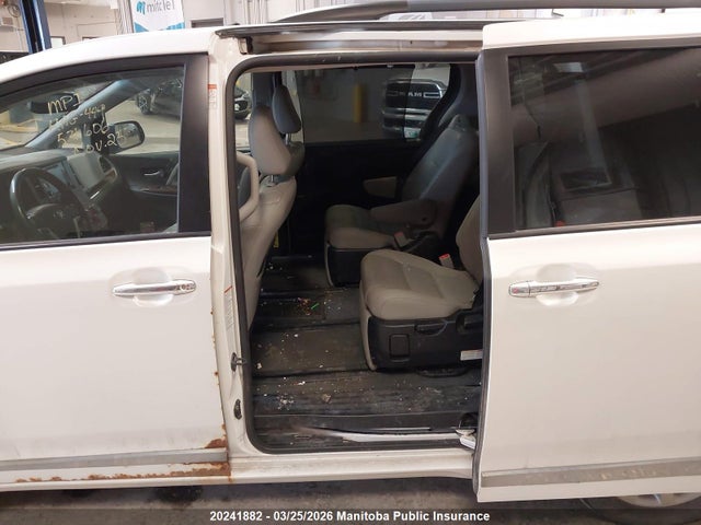 Aukcja sprzedaży 2015 Toyota Sienna Limited V6, vin: 5TDYK3DC3FS531606, numer aukcji: 20241882