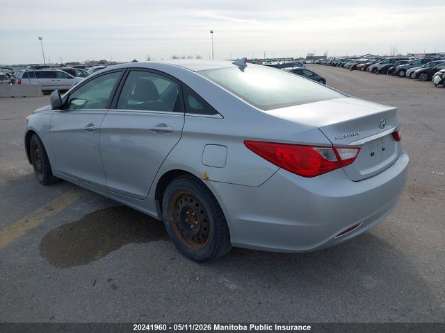 2013 Hyundai Sonata Gls მანქანა იყიდება აუქციონზე, vin: 5NPEB4AC9DH658666, აუქციონის ნომერი: 20241960