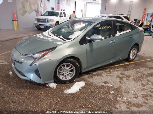 JTDKARFU6H3033132 Toyota Prius