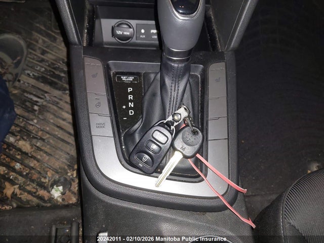 KMHD84LF4JU643054 Hyundai ELANTRA GL