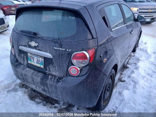 1G1JC6EH1E4202433 Chevrolet SONIC LT
