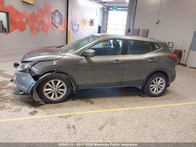 JN1BJ1CR1HW131178 Nissan Qashqai Sv