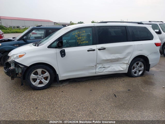 Продаж на аукціоні авто 2016 Toyota Sienna Se V6, vin: 5TDZK3DC4GS751035, номер лоту: 20242178