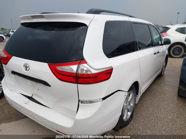 Продаж на аукціоні авто 2016 Toyota Sienna Se V6, vin: 5TDZK3DC4GS751035, номер лоту: 20242178