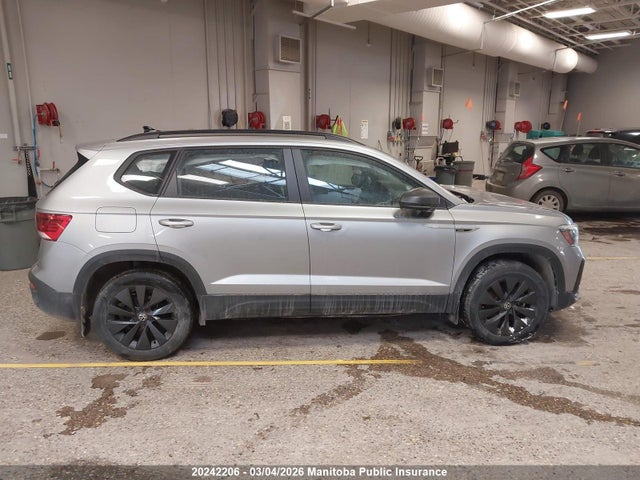 3VVAX7B29NM045662 Volkswagen Taos Trendline 1.5 Tsi
