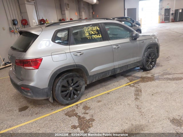 3VVAX7B29NM045662 Volkswagen Taos Trendline 1.5 Tsi