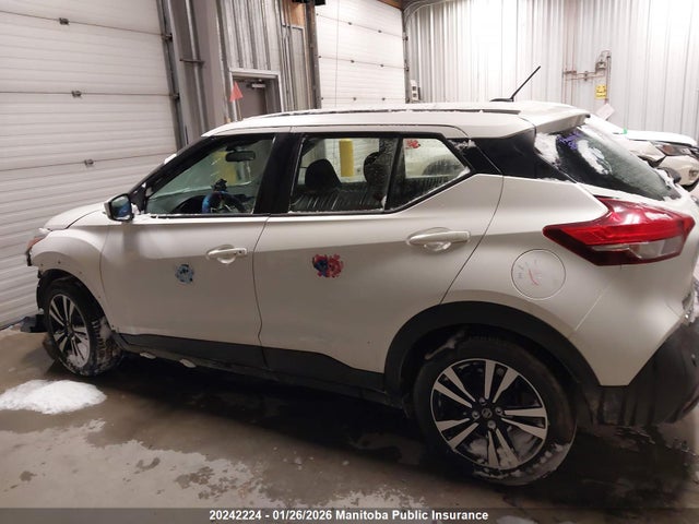 3N1CP5CV1LL496885 Nissan KICKS SV