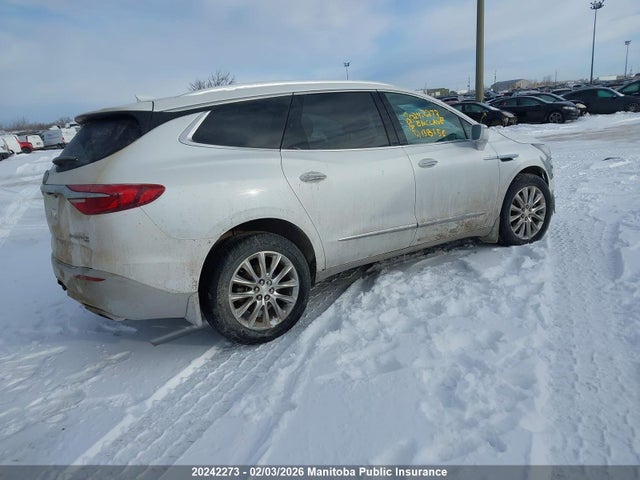 5GAEVBKW4JJ138156 Buick Enclave Essence