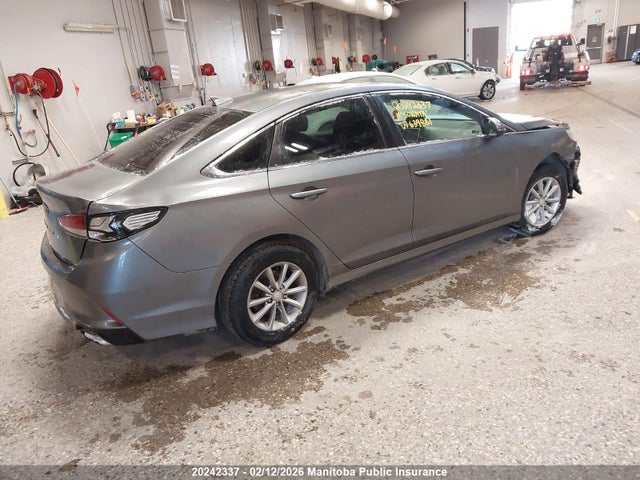 5NPE24AF9JH639881 Hyundai SONATA GL