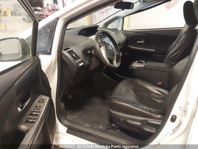 JTDZN3EU2JJ075994 Toyota PRIUS V