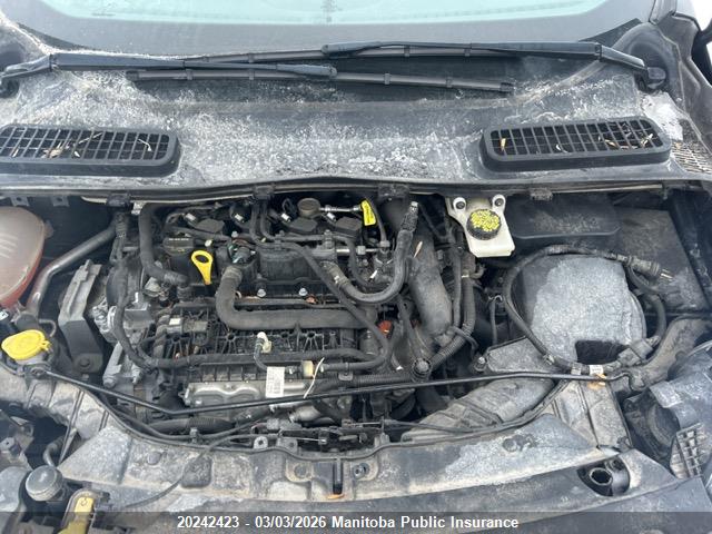 1FMCU9GDXKUB40658 Ford ESCAPE SE