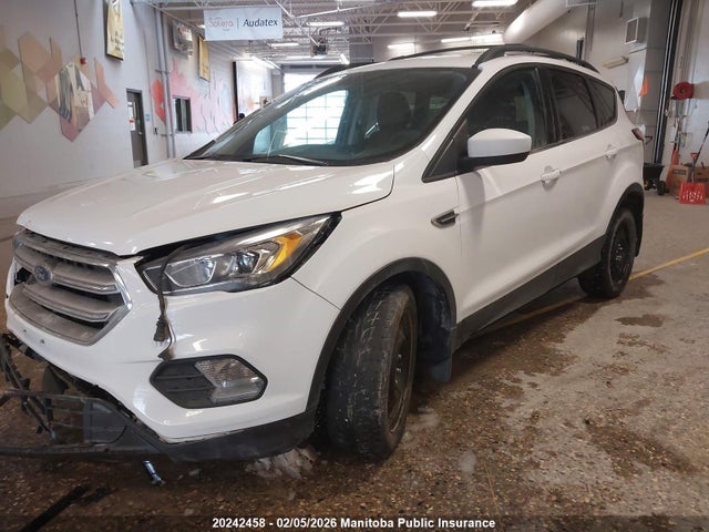 1FMCU0GD1HUA85649 Ford ESCAPE SE