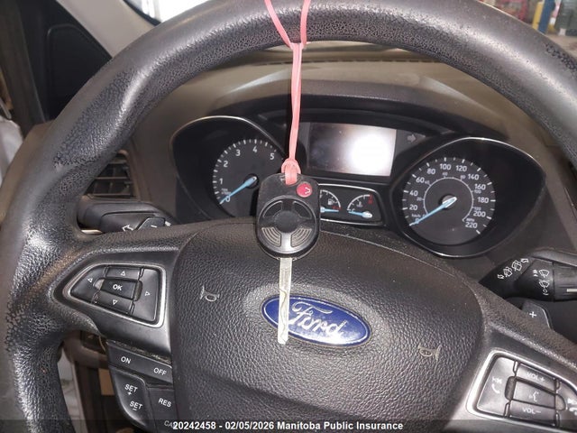 1FMCU0GD1HUA85649 Ford ESCAPE SE