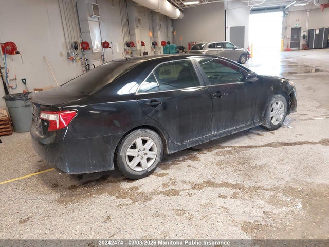 20242474 :رقم المزاد ، 4T1BF1FK3CU611476 vin ، 2012 Toyota Camry Se مزاد بيع