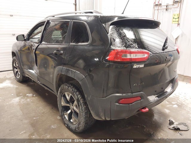 Продажа на аукционе авто 2015 Jeep Cherokee Trailhawk, vin: 1C4PJMBS1FW738493, номер лота: 20242528