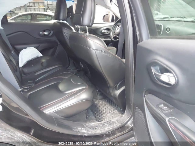 Продажа на аукционе авто 2015 Jeep Cherokee Trailhawk, vin: 1C4PJMBS1FW738493, номер лота: 20242528