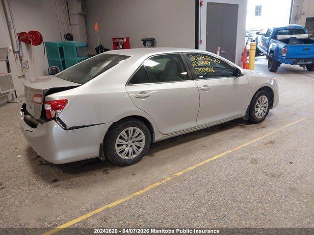 20242620 :رقم المزاد ، 4T1BF1FKXCU004006 vin ، 2012 Toyota Camry Le مزاد بيع