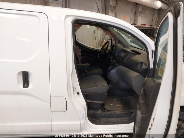 3N6CM0KN3KK699028 Nissan Nv 200 Sv Cargo Van