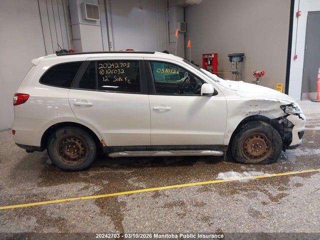 Продажа на аукционе авто 2012 Hyundai Santa Fe Gl, vin: 5XYZGDAG9CG106032, номер лота: 20242703