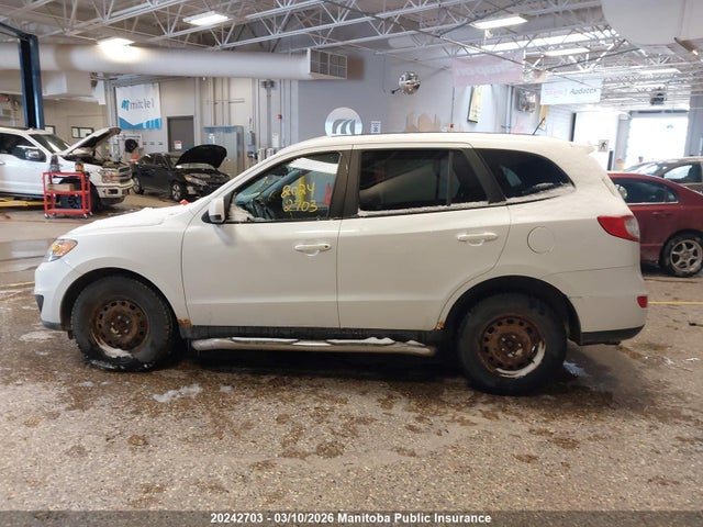 Продажа на аукционе авто 2012 Hyundai Santa Fe Gl, vin: 5XYZGDAG9CG106032, номер лота: 20242703