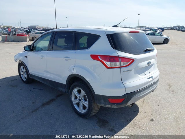1FMCU9GX5FUB76547 Ford ESCAPE SE