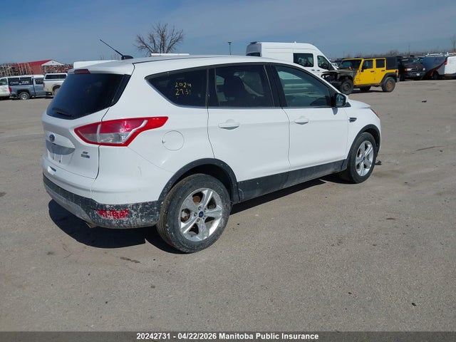 1FMCU9GX5FUB76547 Ford ESCAPE SE
