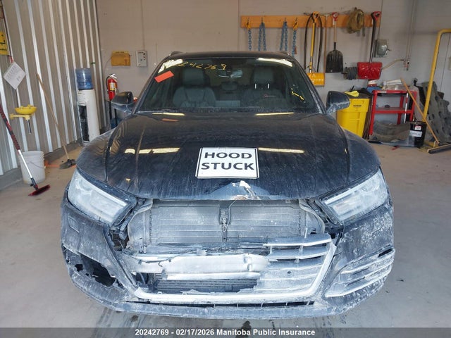 WA1ENAFY0J2108712 Audi Q5