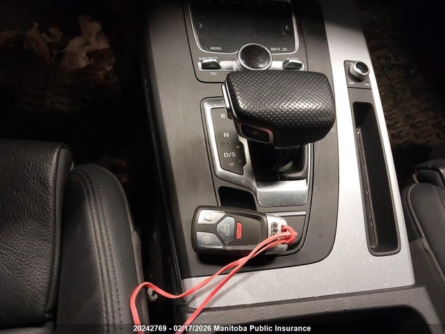 WA1ENAFY0J2108712 Audi Q5