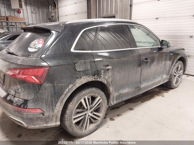 WA1ENAFY0J2108712 Audi Q5