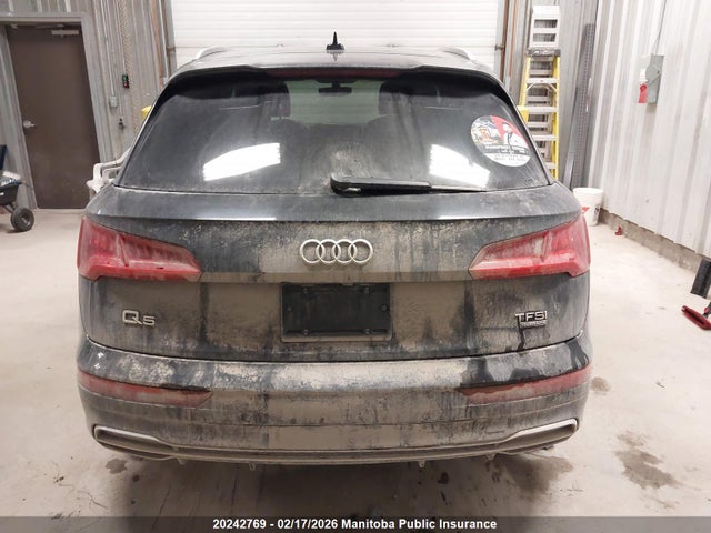 WA1ENAFY0J2108712 Audi Q5