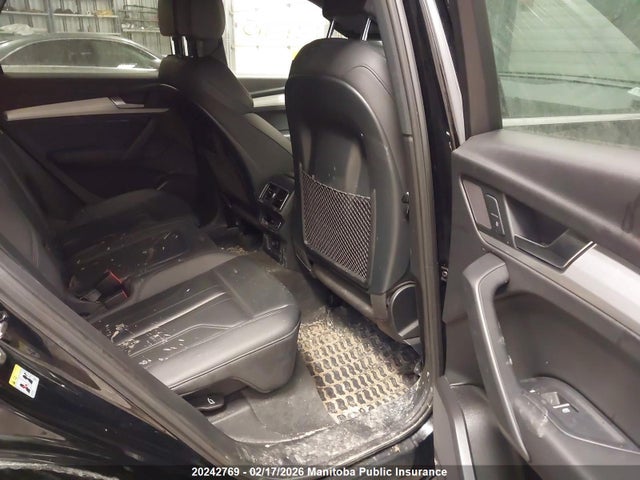WA1ENAFY0J2108712 Audi Q5