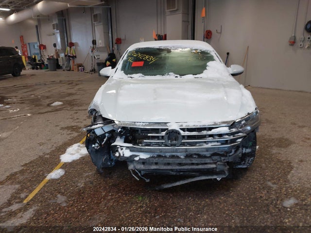 3VWE57BU1KM210989 Volkswagen Jetta 1.4 Tsi