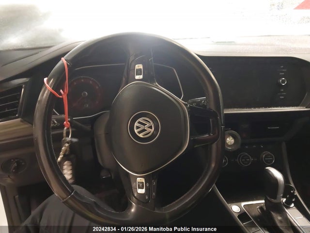 3VWE57BU1KM210989 Volkswagen Jetta 1.4 Tsi