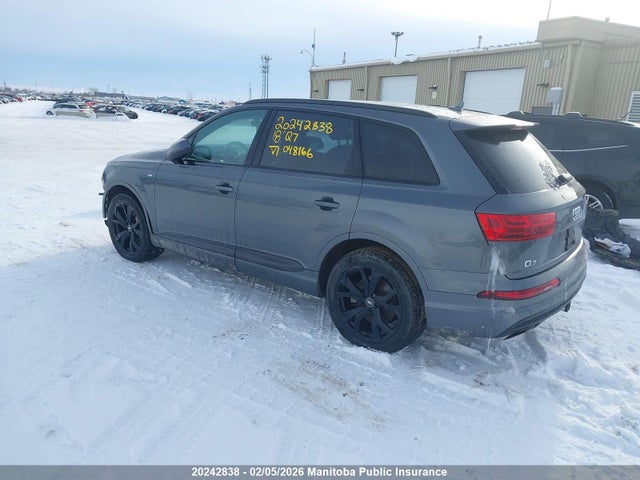 WA1MHBF7XJD048166 Audi Q7