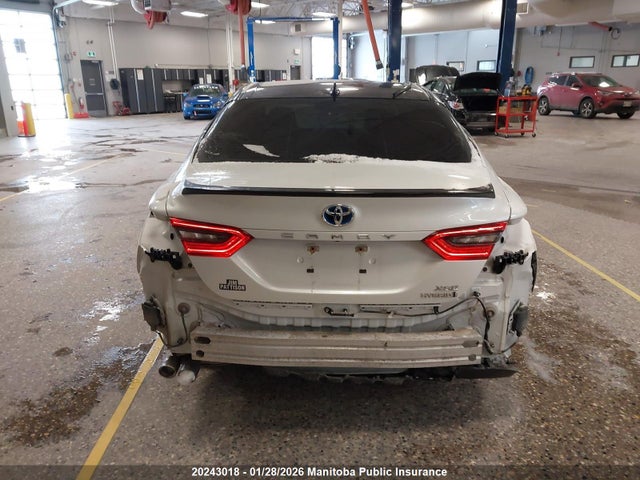 4T1K31AK3NU041160 Toyota Camry Xse Hybrid