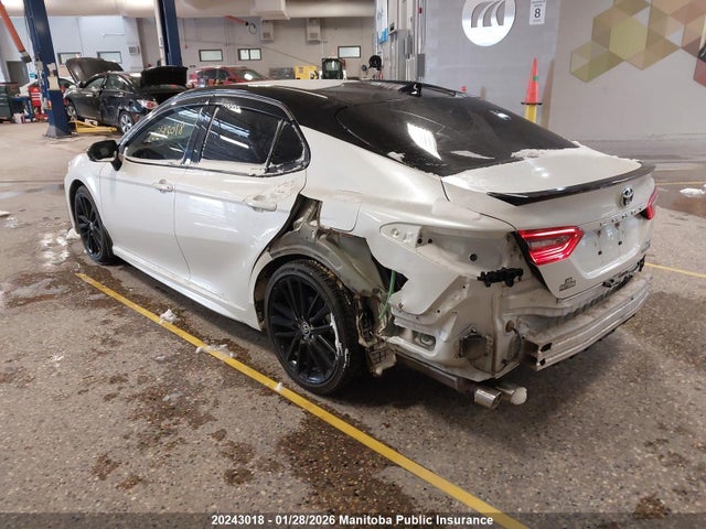 4T1K31AK3NU041160 Toyota Camry Xse Hybrid