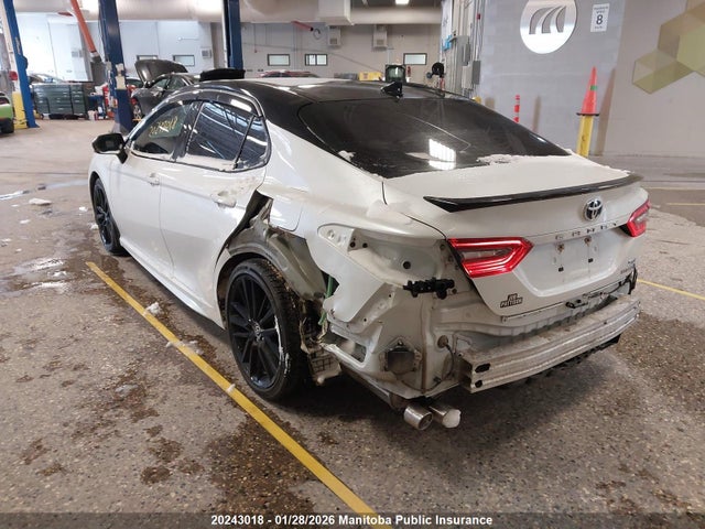 4T1K31AK3NU041160 Toyota Camry Xse Hybrid