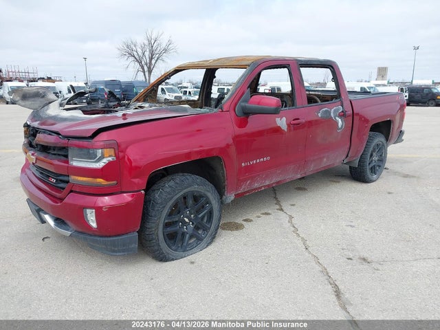 3GCUKRECXJG250183 Chevrolet Silverado 1500 Lt Crew Cab
