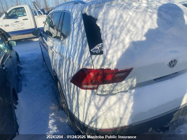 3VV4B7AX2JM112881 Volkswagen Tiguan Sel Premium