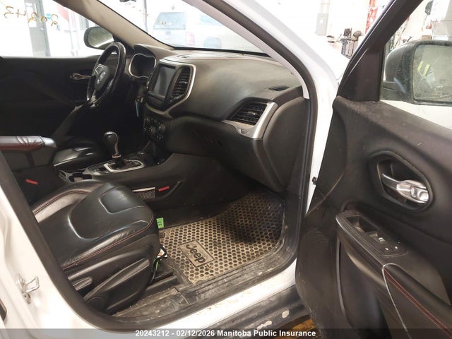 1C4PJMBS9FW614598 Jeep Cherokee Trailhawk