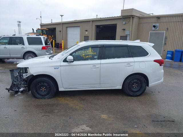 Aukcja sprzedaży 2022 Mitsubishi Outlander Black Edition Hybrid, vin: JA4J2VA71NZ606895, numer aukcji: 20243223