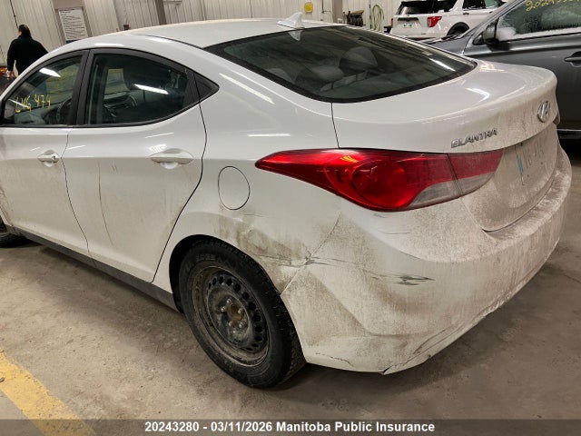 Продажа на аукционе авто 2013 Hyundai Elantra Gls, vin: 5NPDH4AE9DH206406, номер лота: 20243280