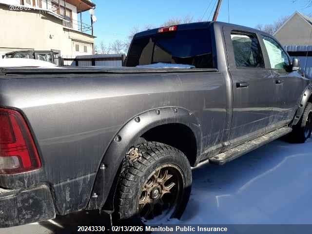 1C6RR7UT4HS624787 Dodge Ram 1500 Sport Crew Cab