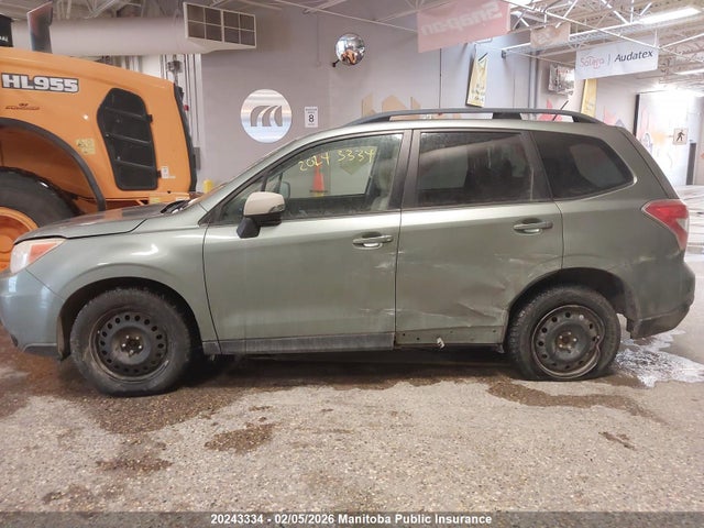 JF2SJCCC8FH423918 Subaru Forester 2.5i