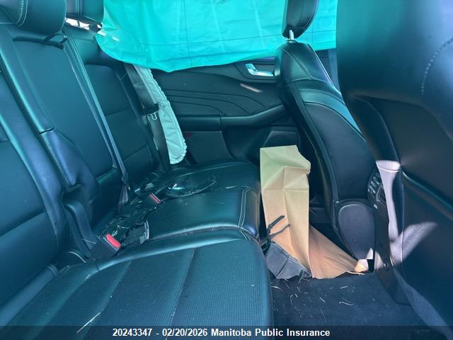 1FMCU9JA0RUA71956 Ford Escape Platinum 2.0t
