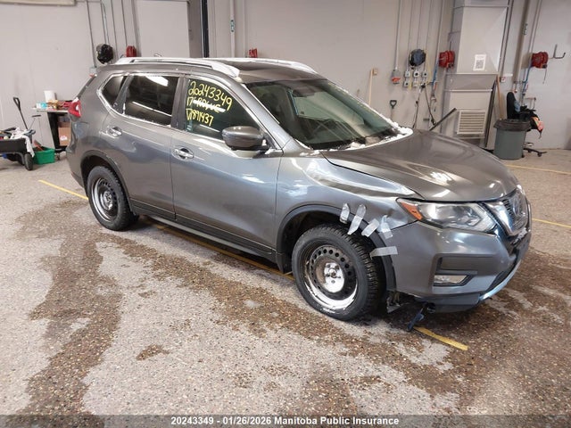 Nissan ROGUE SV 2017 5N1AT2MV5HC891437 zdjęcie główne