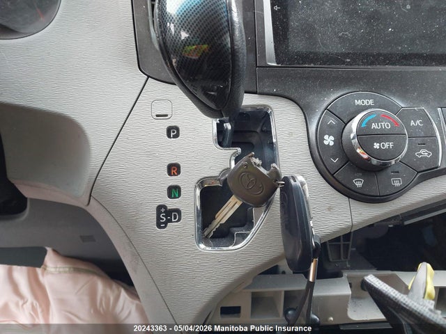 2013 Toyota Sienna Ce V6 მანქანა იყიდება აუქციონზე, vin: 5TDXK3DC6DS316732, აუქციონის ნომერი: 20243363